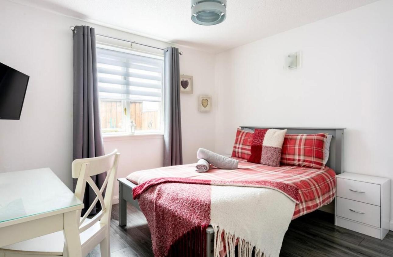 Ochil View Holiday Let Tullibody Esterno foto